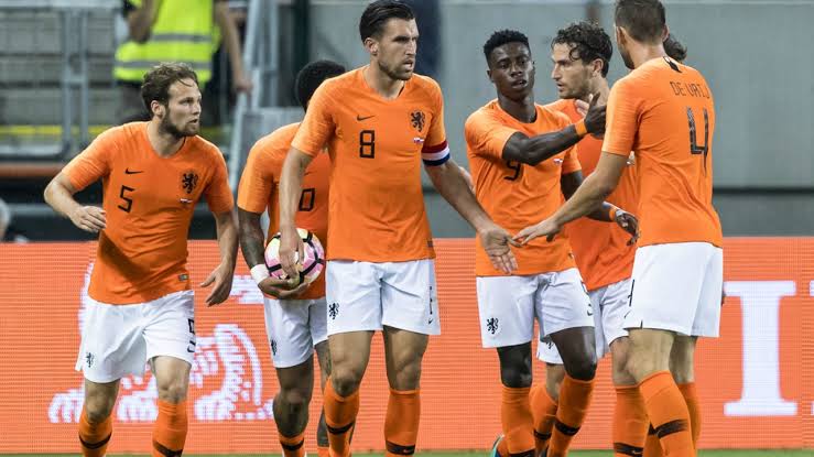 هولندا تستضيف أسبانيا في مباراة دولية ودية في أمستردام ،وتنبؤات حول تشكيلهم المتوقع غدا