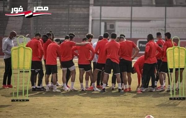 مران الأهلي… موسيماني يعقد محاضرة بالفيديو مع اللاعبين قبل إنطلاق المران