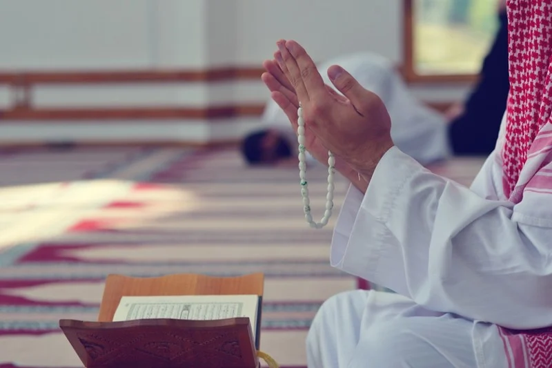 كيف أدعو الله في شهر رمضان وما هي أفضل وقت للدعاء بالشهر الفضيل